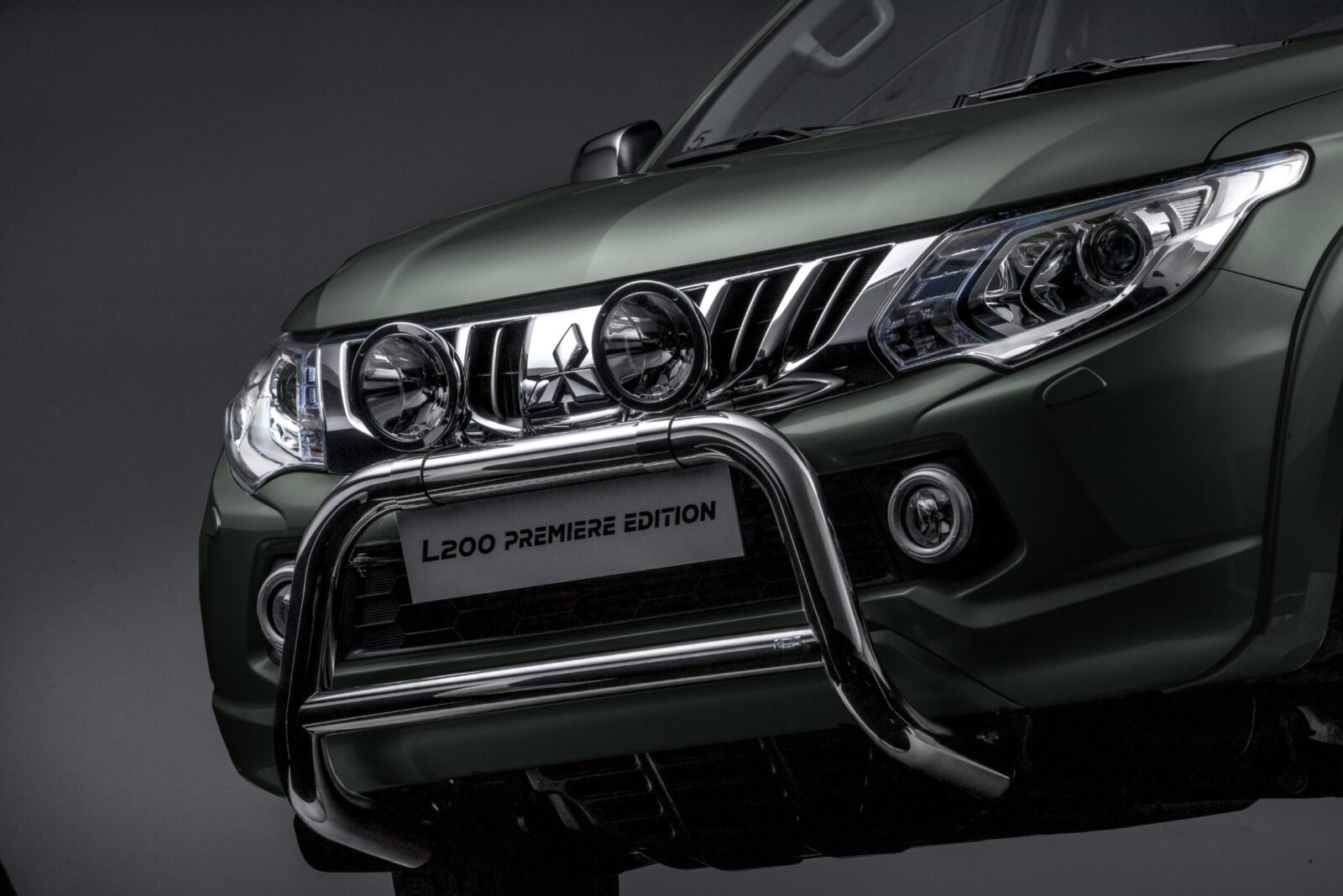 Mitsubishi_L200_auto_gt