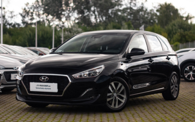 Auto jak nowe – co zrobić, żeby samochód błyszczał?